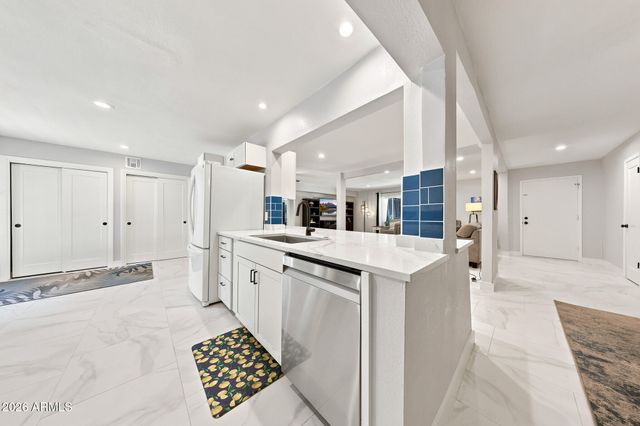 5921 S ALDER Drive, Tempe, AZ 85283