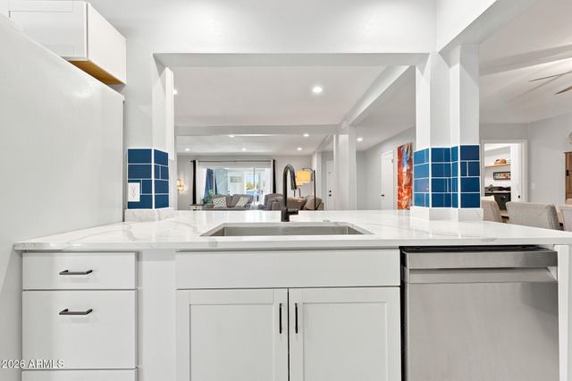 5921 S ALDER Drive, Tempe, AZ 85283