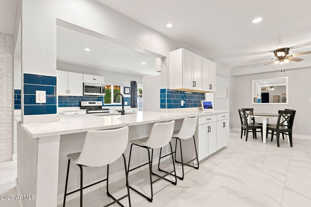 5921 S ALDER Drive, Tempe, AZ 85283 — photo 2