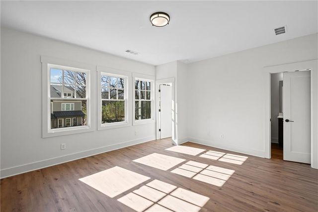 1981 American Way 28, Kennesaw, GA 30144