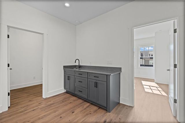 1981 American Way 28, Kennesaw, GA 30144