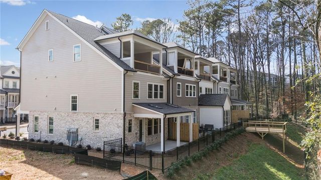 1981 American Way 28, Kennesaw, GA 30144