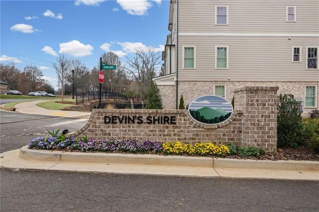 1981 American Way 28, Kennesaw, GA 30144