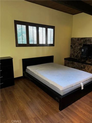 24058 Cresta, Crestline, CA 92325