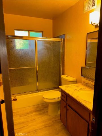 24058 Cresta, Crestline, CA 92325