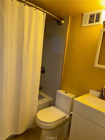 24058 Cresta, Crestline, CA 92325