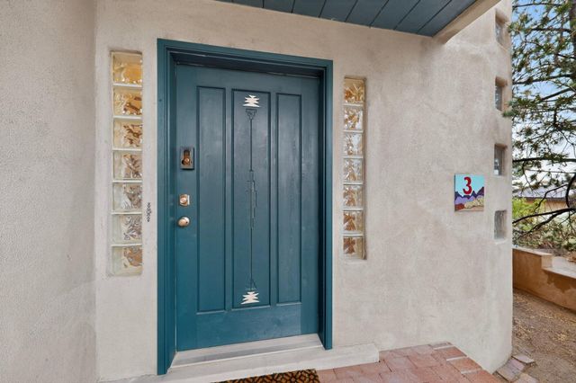 3 Chamisa Place, Corrales, NM 87048