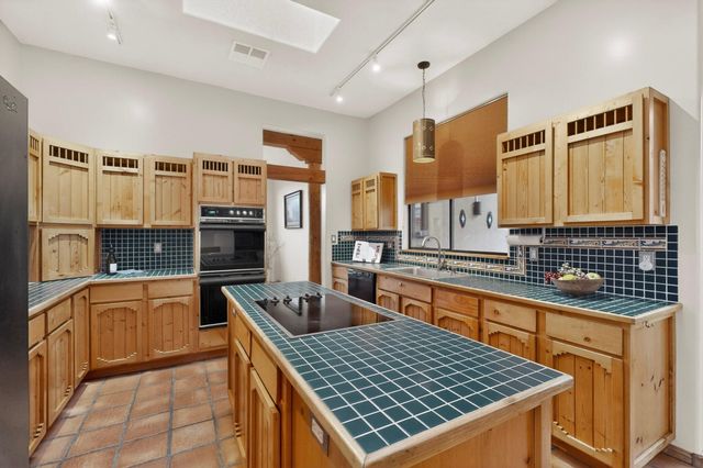 3 Chamisa Place, Corrales, NM 87048