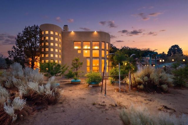 3 Chamisa Place, Corrales, NM 87048