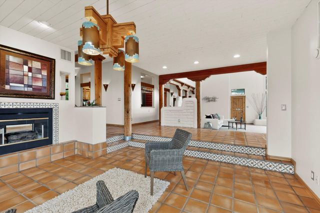 3 Chamisa Place, Corrales, NM 87048
