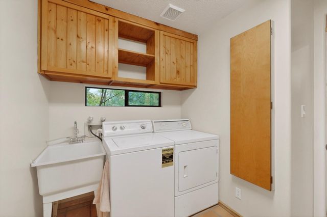 3 Chamisa Place, Corrales, NM 87048