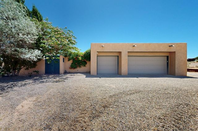 3 Chamisa Place, Corrales, NM 87048