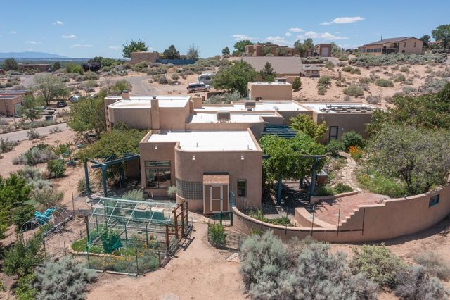 3 Chamisa Place, Corrales, NM 87048