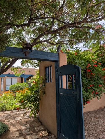 3 Chamisa Place, Corrales, NM 87048
