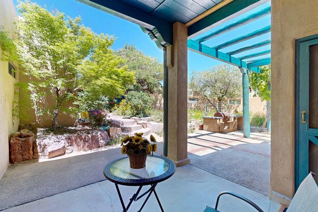 3 Chamisa Place, Corrales, NM 87048