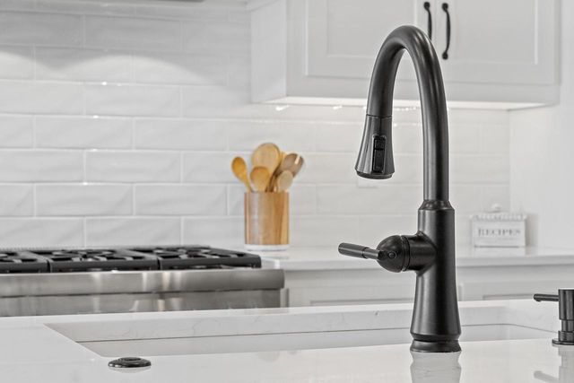 1751 EAST SHORE CIRCLE, Green Bay, WI 54302