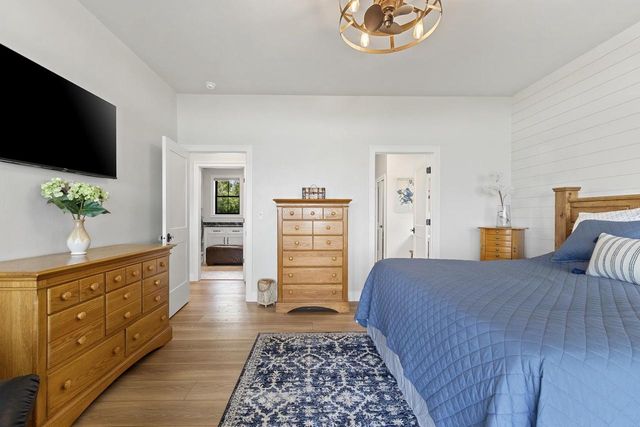 1751 EAST SHORE CIRCLE, Green Bay, WI 54302