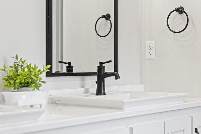 1751 EAST SHORE CIRCLE, Green Bay, WI 54302