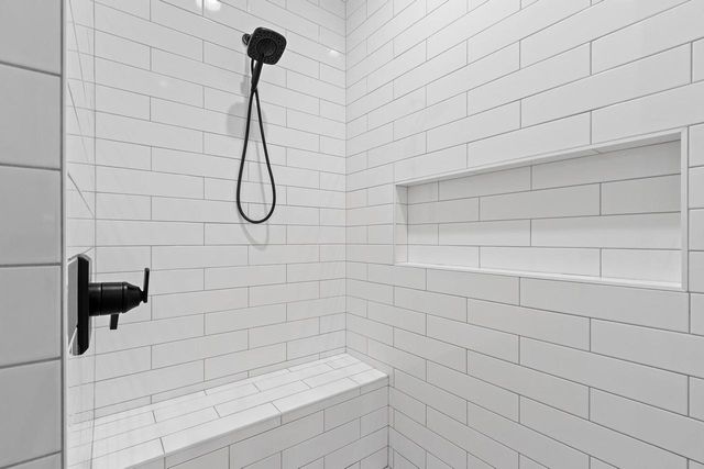 1751 EAST SHORE CIRCLE, Green Bay, WI 54302