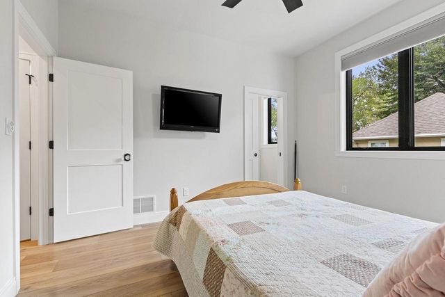 1751 EAST SHORE CIRCLE, Green Bay, WI 54302