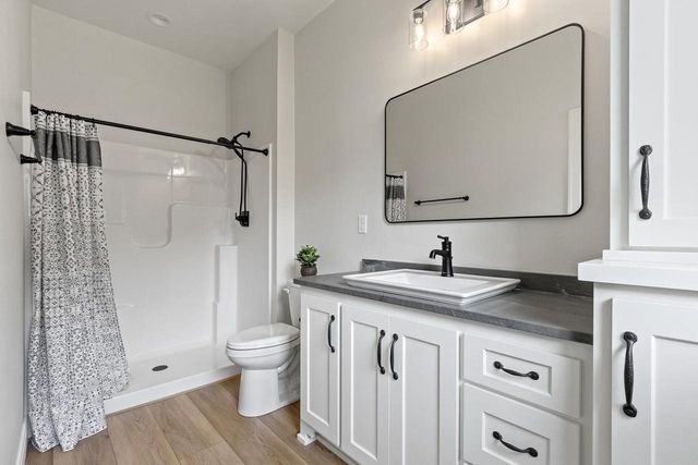 1751 EAST SHORE CIRCLE, Green Bay, WI 54302