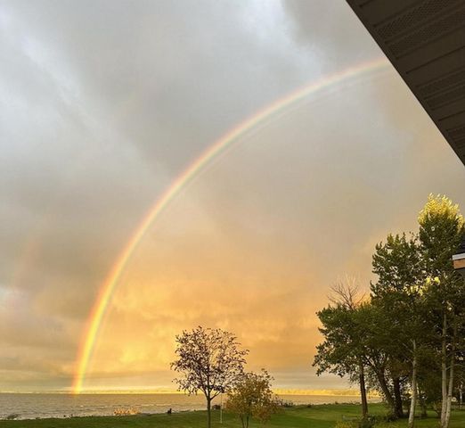 1751 EAST SHORE CIRCLE, Green Bay, WI 54302