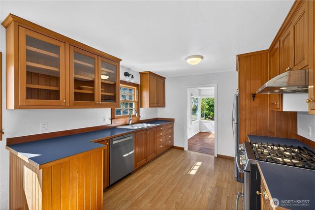 2009 11th Street, Anacortes, WA 98221