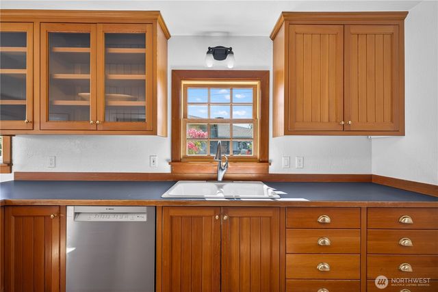 2009 11th Street, Anacortes, WA 98221