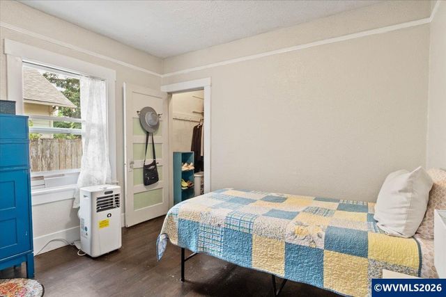 375 23rd St SE, Salem, OR 97301