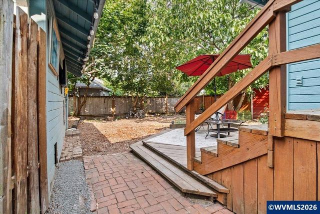 375 23rd St SE, Salem, OR 97301