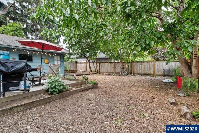 375 23rd St SE, Salem, OR 97301