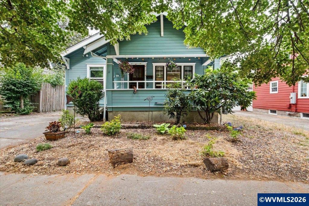 375 23rd St SE, Salem, OR 97301