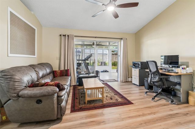 11029 STREAMSIDE DRIVE, Tampa, FL 33624