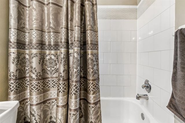 11029 STREAMSIDE DRIVE, Tampa, FL 33624