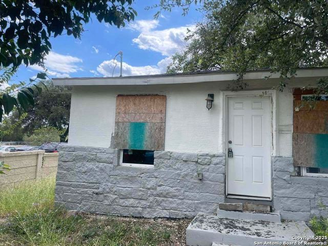 2010 Burnet St, San Antonio, TX 78202