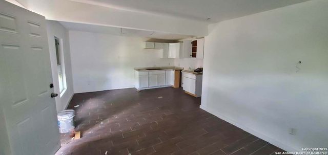 2010 Burnet St, San Antonio, TX 78202