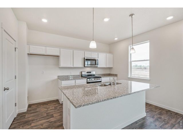 13927 Garnet Dr, Mead, CO 80504