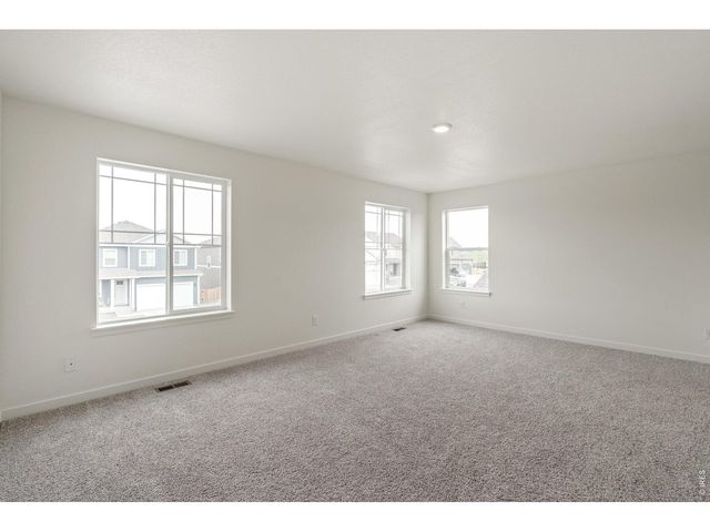 13927 Garnet Dr, Mead, CO 80504