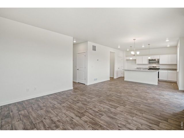 13927 Garnet Dr, Mead, CO 80504