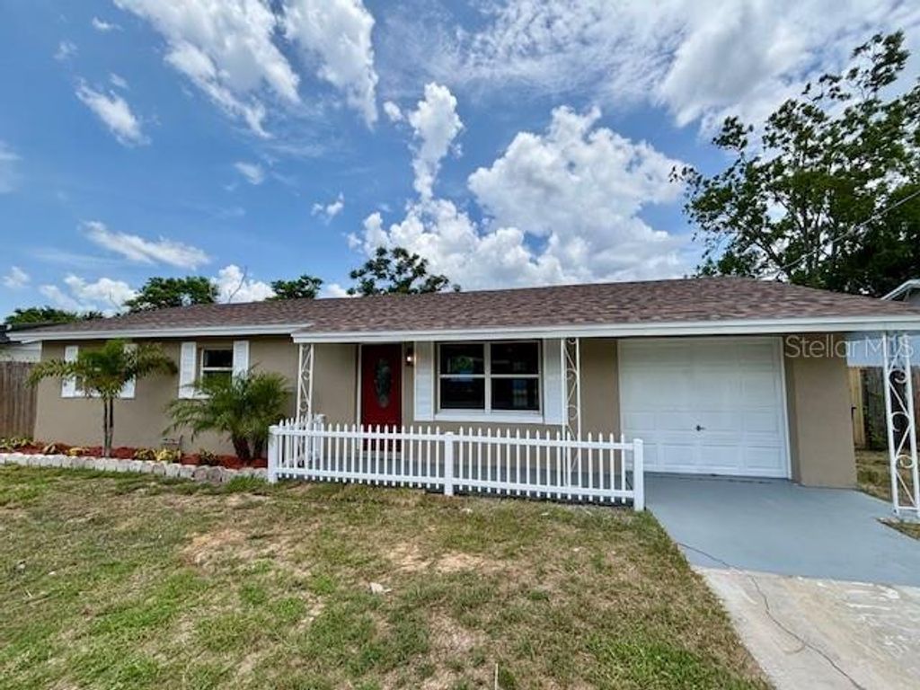 1013 CAREFREE COVE DRIVE, Winter Haven, FL 33881