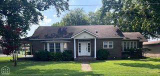 315 S Main St., Leachville, AR 72438