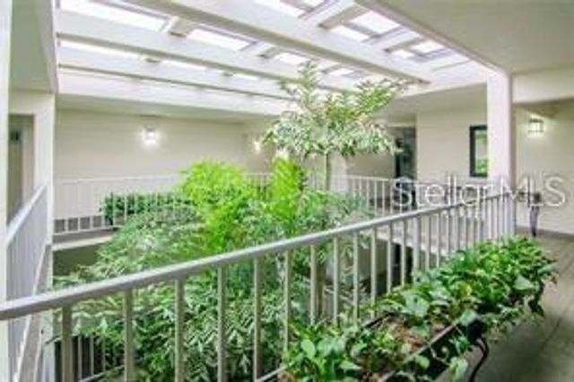 3325 BAYSHORE BOULEVARD B33, Tampa, FL 33629