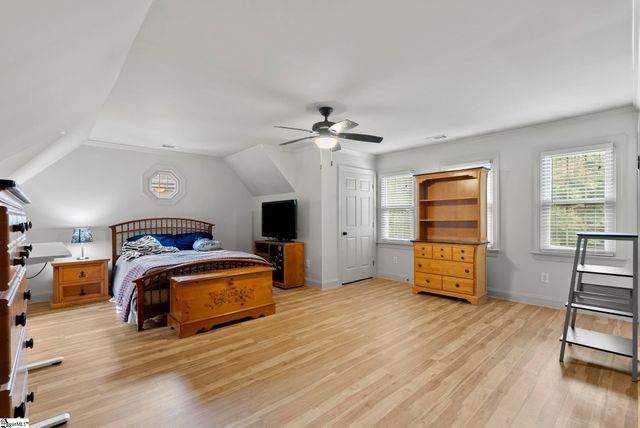 10 Knights Bridge Drive, Simpsonville, SC 29681