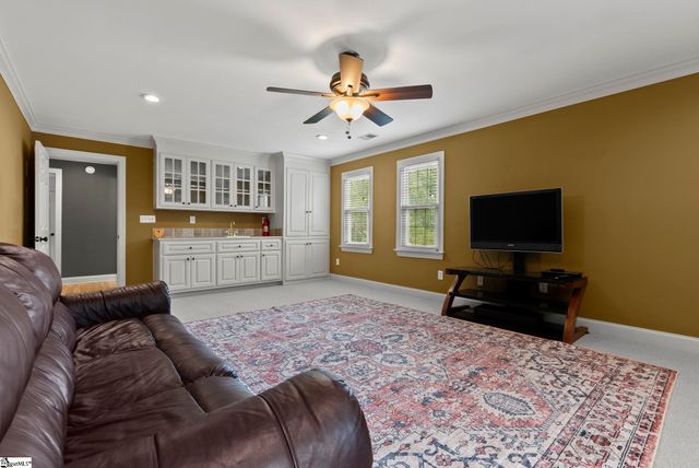10 Knights Bridge Drive, Simpsonville, SC 29681
