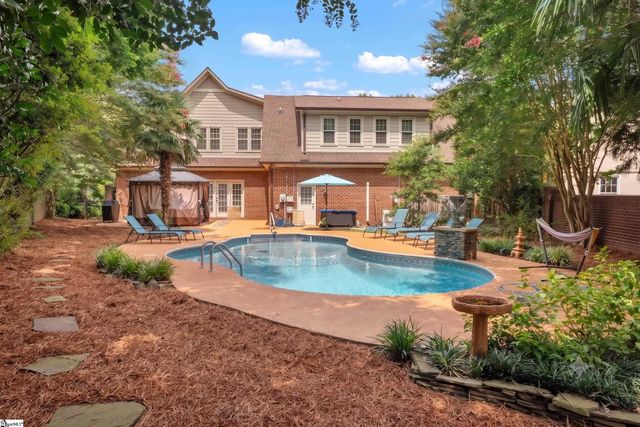 10 Knights Bridge Drive, Simpsonville, SC 29681