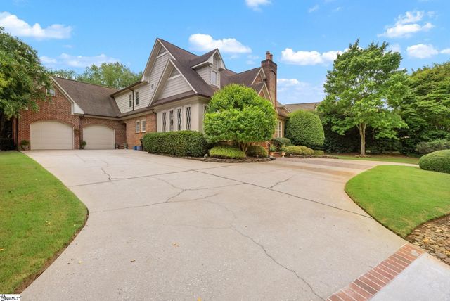 10 Knights Bridge Drive, Simpsonville, SC 29681