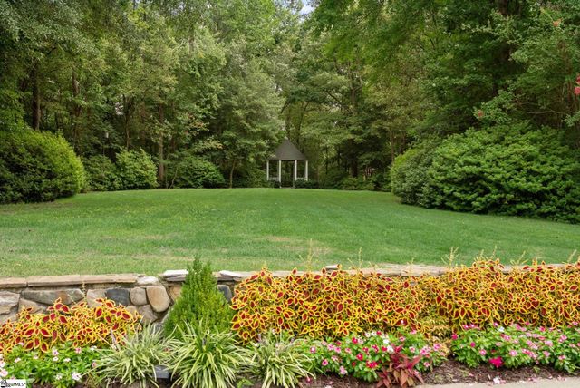 10 Knights Bridge Drive, Simpsonville, SC 29681