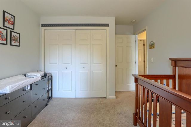404 LITTLE JOHN DR, Dillsburg, PA 17019