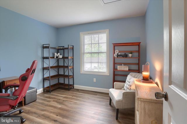 404 LITTLE JOHN DR, Dillsburg, PA 17019