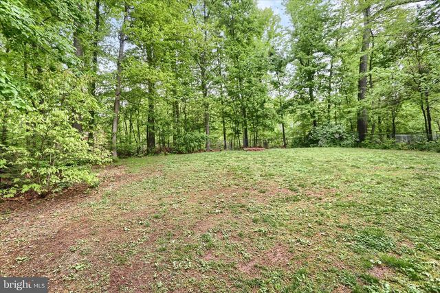 404 LITTLE JOHN DR, Dillsburg, PA 17019